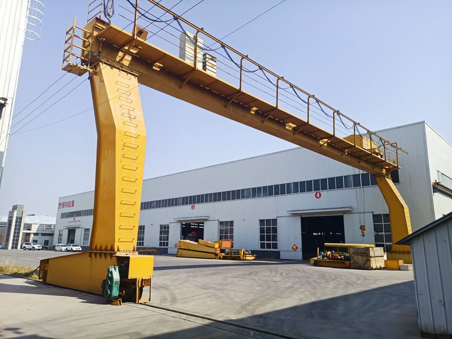 大連龍門(mén)吊廠家銷(xiāo)售、MDG型門(mén)式起重機(jī)、L型吊鉤門(mén)式起重機(jī)