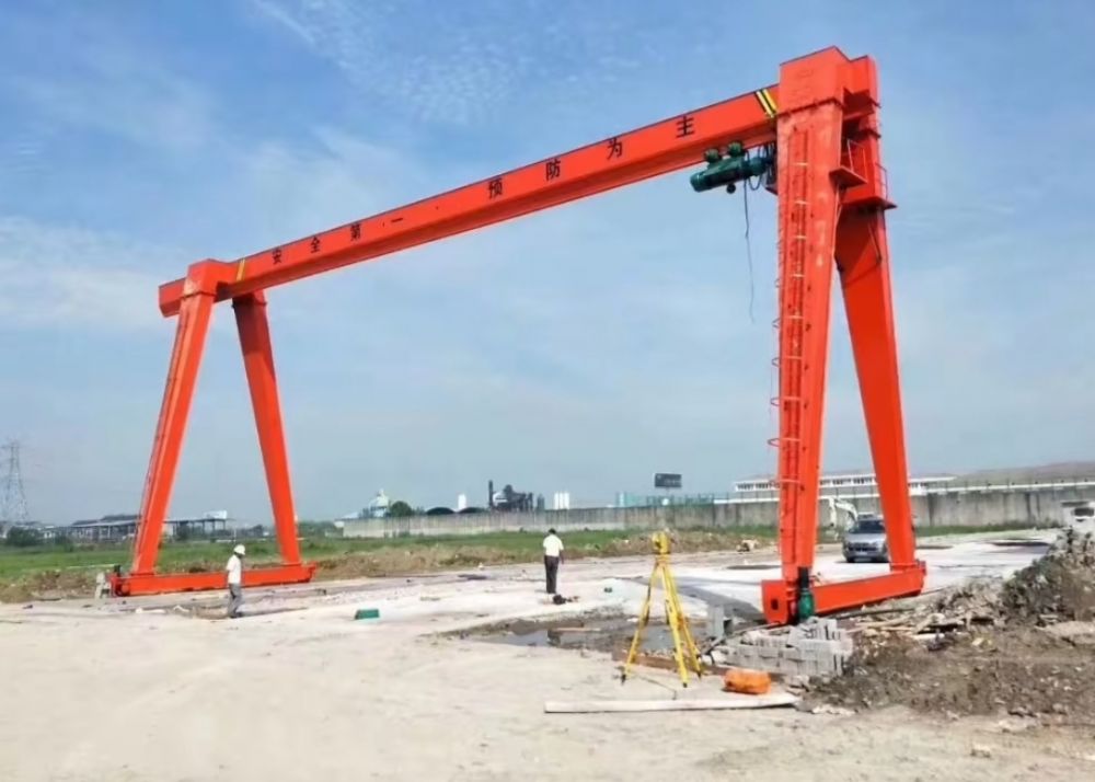 MH型1-32噸電動單梁門式起重機(jī)（鋼板箱式結(jié)構(gòu)）