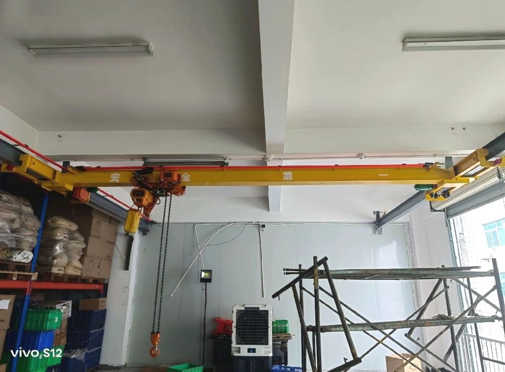 西安歐式起重機(jī)、新型低靜空電動(dòng)單梁懸掛起重機(jī)、懸掛行吊