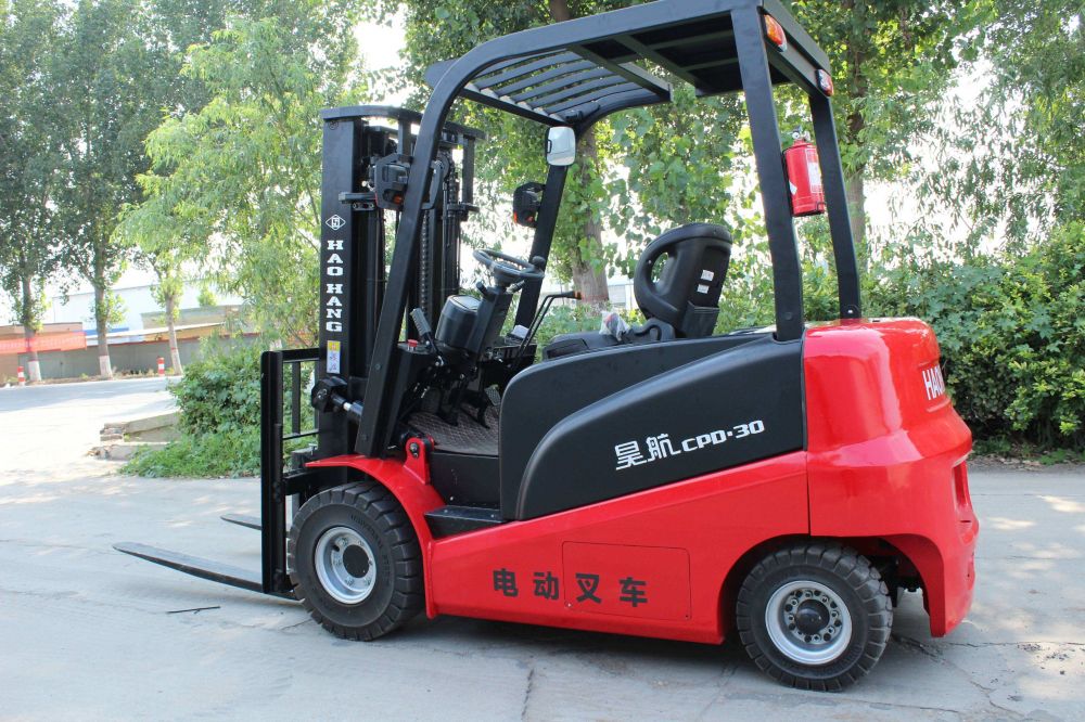 鋰電叉車在使用的過程中，有哪些注意事項？