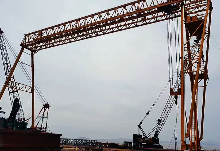 MG桁架雙梁門式起重機、提梁機、路橋門機廠家、產地、價格報價