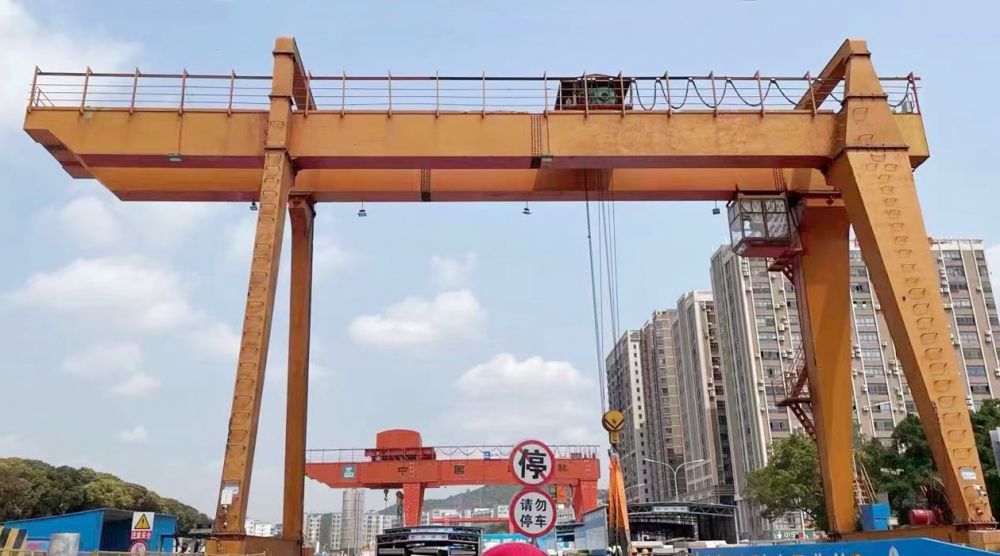 南通龍門吊、提梁機、工程門式起重機、出渣機租賃、搬遷、安裝、維修