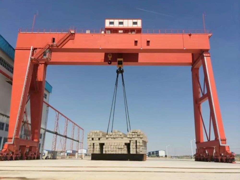 衛(wèi)華起重機(jī)、MG型雙梁門(mén)式起重機(jī)、龍門(mén)吊設(shè)計(jì)制造、安裝維修