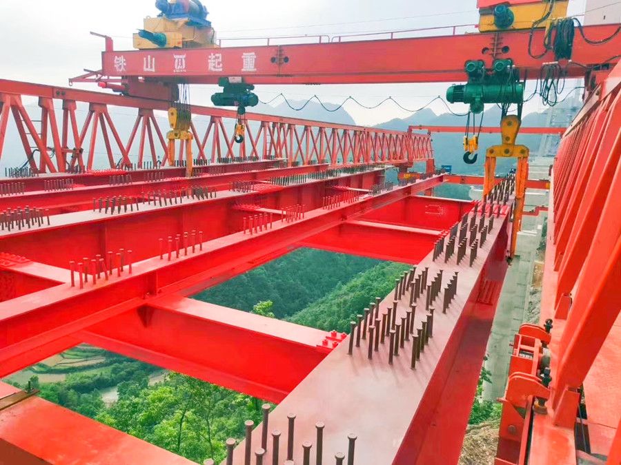 揭陽工程起重機(jī)、40m180t架橋機(jī)