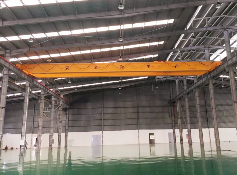 LH型電動葫蘆雙梁起重機.jpg