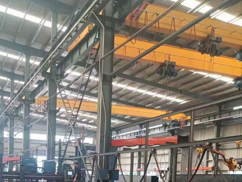 歐式電動(dòng)單梁起重機(jī)、新型低凈空起重機(jī)、行車、行吊
