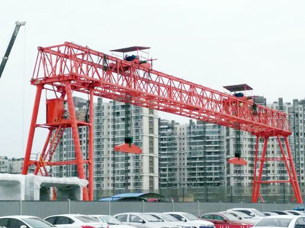 龍門吊生產(chǎn)廠家、電動雙梁門式起重機設計制造、安裝調(diào)試、維修維保