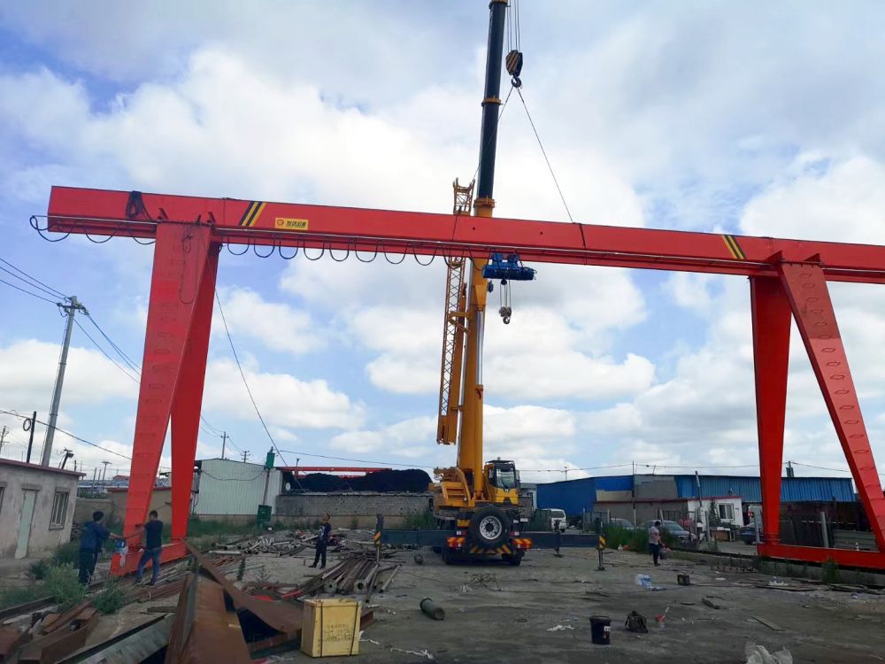成都龍門吊、電動(dòng)單梁門式起重機(jī)廠家銷售安裝維修