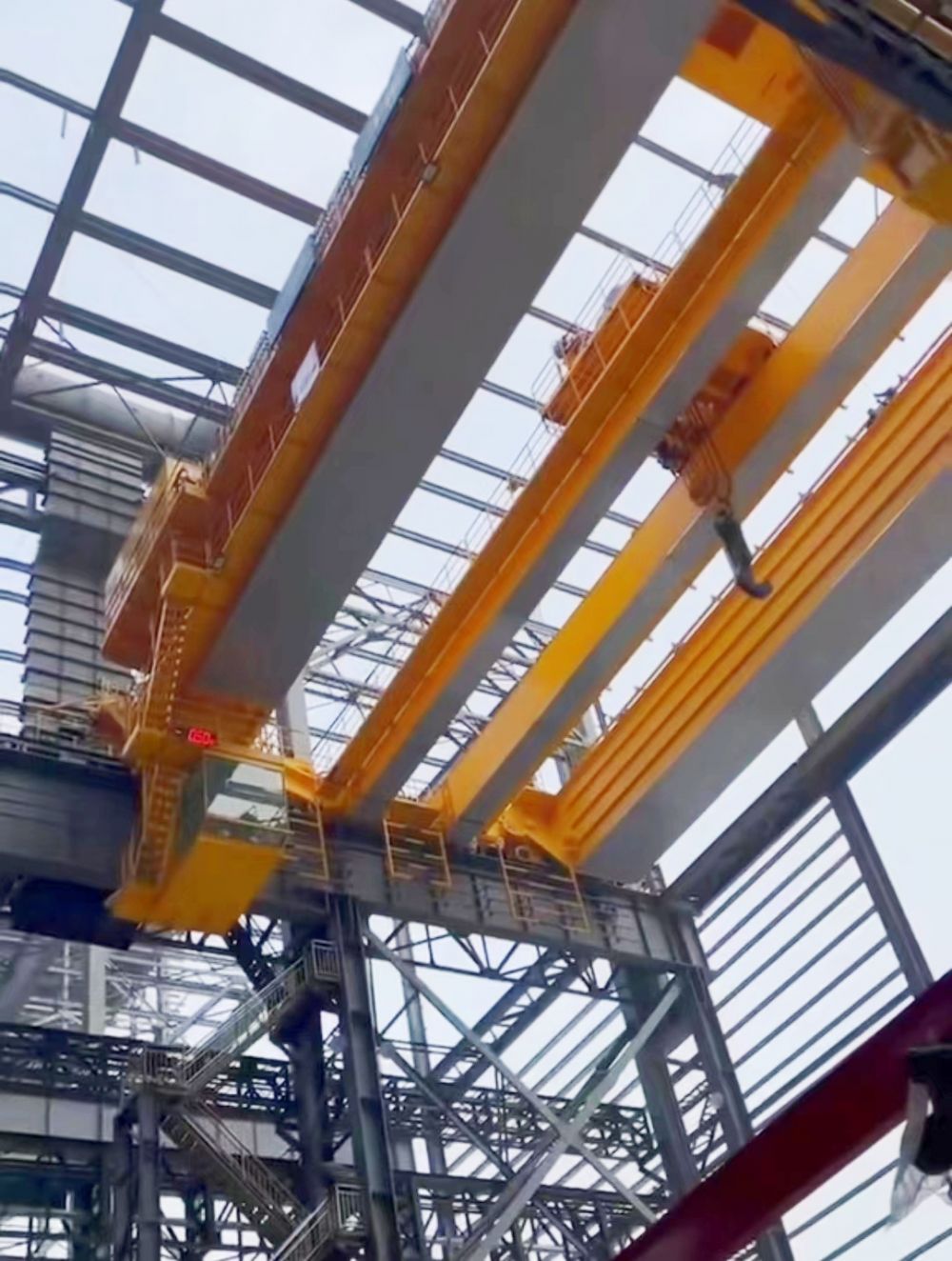 福建冶金吊、四梁鍛造起重機(jī)、YZ/YZS型鑄造橋式起重機(jī)