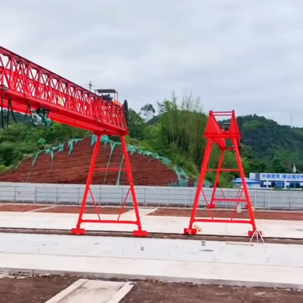 提梁門(mén)式起重機(jī) (2).jpg