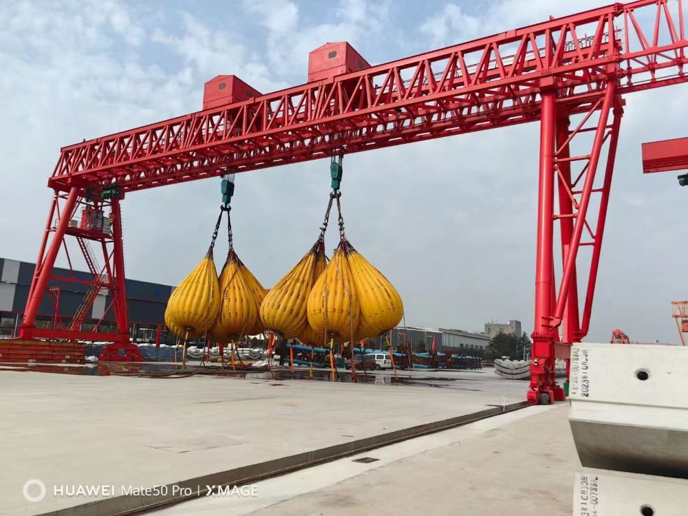 ME型雙小車門式起重機(jī)、ME型雙梁龍門吊、提梁機(jī)