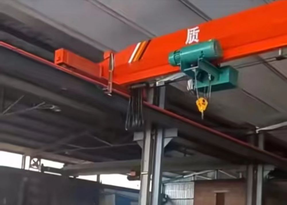 低凈空起重機(jī)、新型行車、LDA型電動(dòng)單梁起重機(jī)