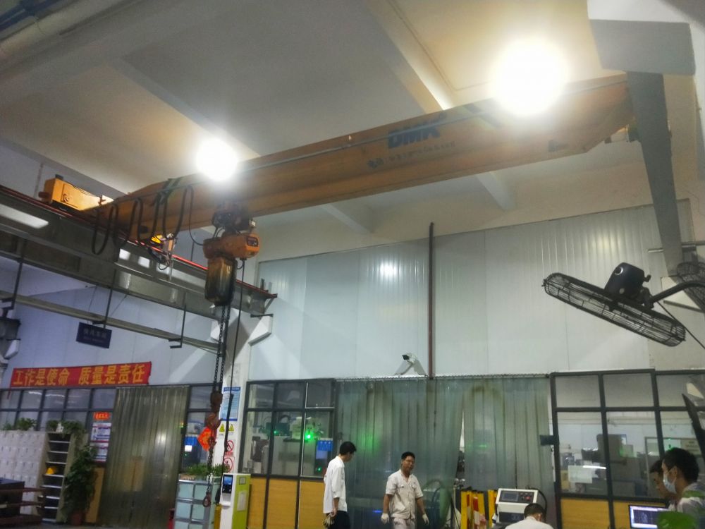 LDA型電動單梁起重機、單梁起重機產品優點、價格