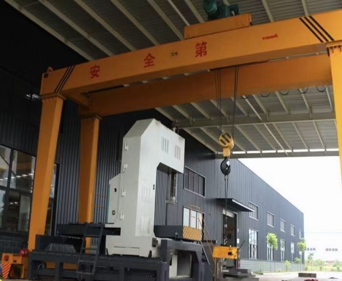 電動葫蘆雙梁門式起重機、龍門吊型號參數(shù)、廠家報價