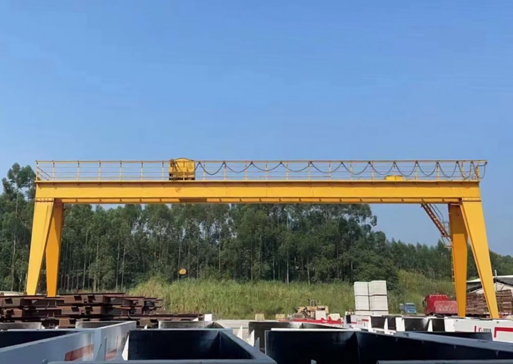 雙梁龍門吊型號、參數(shù)、價格-A型雙梁門式起重機設計制造、安裝維修