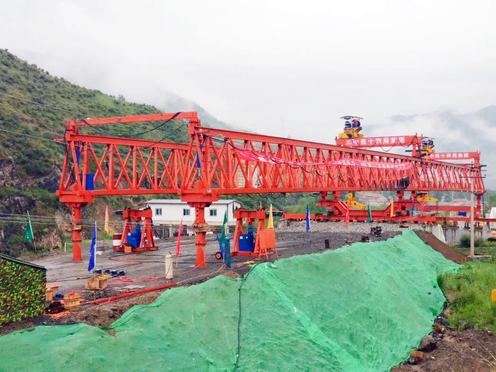 湖南湘西架橋機(jī)廠家、架橋機(jī)生產(chǎn)制造、租賃回收、安裝維修