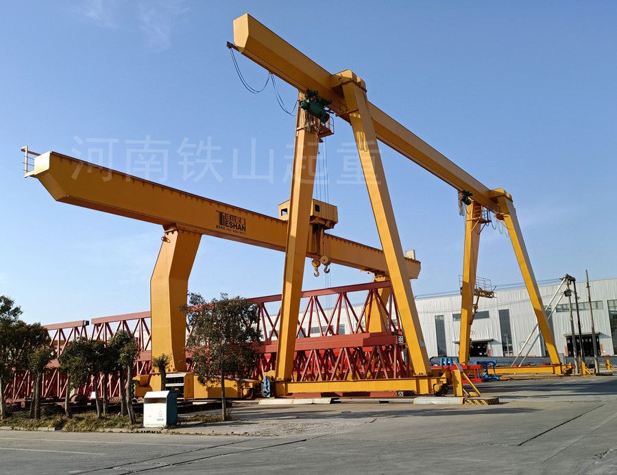 單梁龍門吊、L型單主梁門式起重機(jī)、MH型電動葫蘆門式起重機(jī)